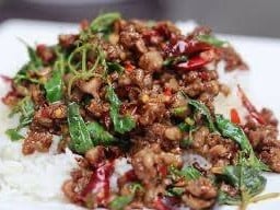 ครัวป้าตองตามสั่ง อาหารอีสาน ถนนพระราม6