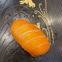 ปลาแซลม่อนสด