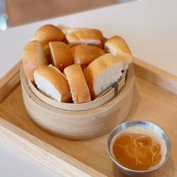 ปังนึ่งสังขยาชาไทย