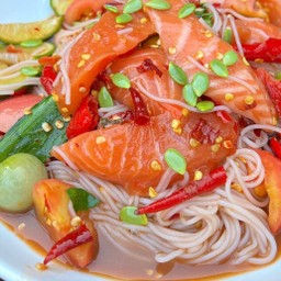 ตำซั่วแซลมอน