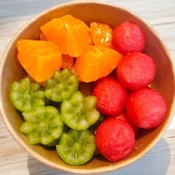 ส้มแมนดาริน + องุ่นไซมัสคัส + แตงโม
