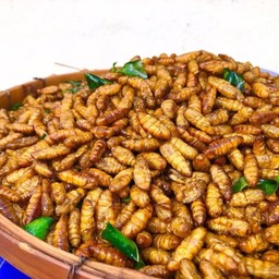 มานีมียำ ร้านยำคลองสาม