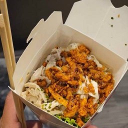 หมี่คลุกไก่ฉีกนินจา หัวหิน