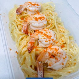 สปาเก็ตตี้ครีมซอสไข่กุ้ง กุ้ง
