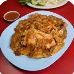 Fried Oyster Omelette with Shrimp (กุ้งทอด)