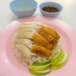 ข้าวมันไก่ต้มผสมไก่ทอด