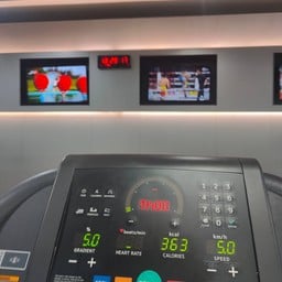 Fitness First Cental Chaewwattana