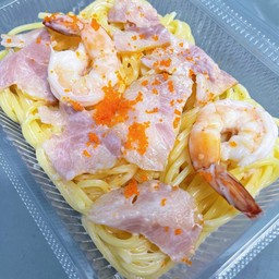 สปาเก็ตตี้ครีมซอสไข่กุ้ง เบคอน