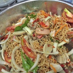 ยำมาม่า