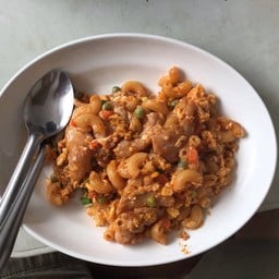 ผัดมักกะโรนี