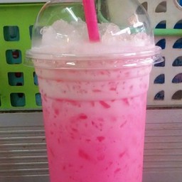 นมเย็นชมพู