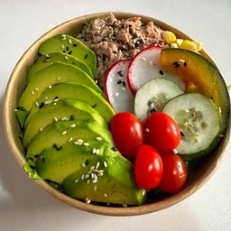 สลัดอโวคาโดทูน่า