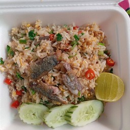 ข้าวผัดปลาทู