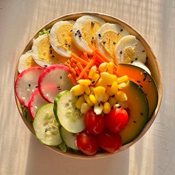 สลัดไข่ต้ม