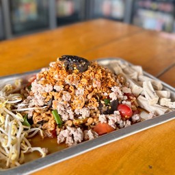 ตำมาม่าปูปลาร้าหมูสับหมูยอ
