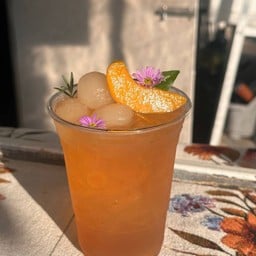 ชาพีช ลำไยPeach tea + Longan