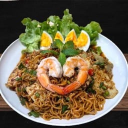 LM ลาบมาม่า