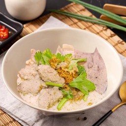 ข้าวต้มแห้ง-หมูสับเด้ง+เครื่องใน