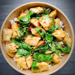 กะเพราลูกชิ้น