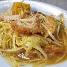 ผัดกุยช่ายขาวหมูกรอบราดข้าว