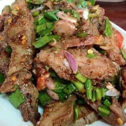 ลาบคอหมูย่าง