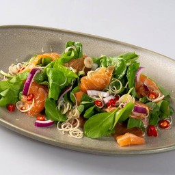 แซลมอนยำตะไคร้ Spicy Salmon Lemongrass Salad