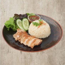 ข้าวคลุกน้ำปลาหอมไก่ย่างแจ่ว