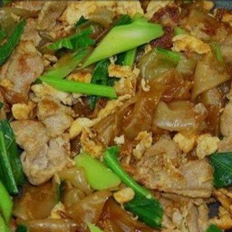 ผัดซีอิ๊วหมู