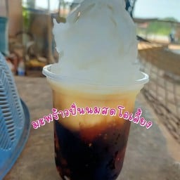 มะพร้าวปั่นนมสด โอเลี้ยง