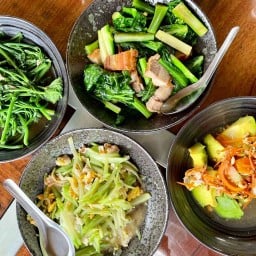 กับข้าว กับหวาน - หลังสำเพ็งเมืองคอน