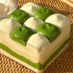 Young Coconut Pandan Cake