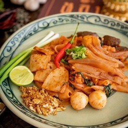 เย็นตาโฟต้มยำผัดแห้ง