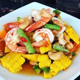 ตำข้าวโพดกุ้งสด