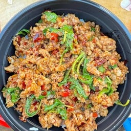 กระเพราหมูสับ