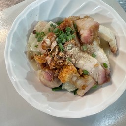 เกี๊ยวกุ้งหมูกรอบ