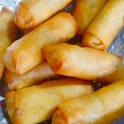 ปอเปี๊ยะไส้วุ้นเส้นทอด   ชุด 7 ชิ้น