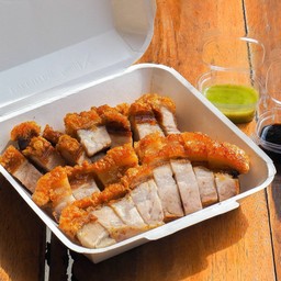 คุ้มคลั่ง!!! ซุปเปอร์หมูกรอบ