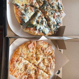 คู่ฟินน์ถาดใหญ่