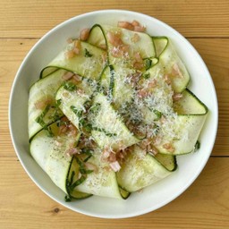 Zucchini salad