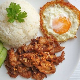 ข้าวหมูกระเทียม