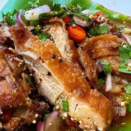 น้ำตกไก่ย่าง