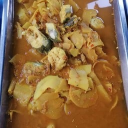 แกงเหลืองหน้อไม้ปลาสิกุล