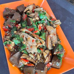 กระเพราเป็ด (กับข้าว)