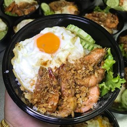 ข้าวกุ้งทอดกระเทียม+ไข่ดาว