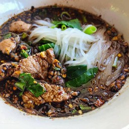 ก๋วยเตี๋ยวเนื้อ