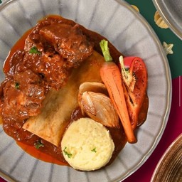 สตูเนื้อร่องซี่โครง Beef Short Rib Stew