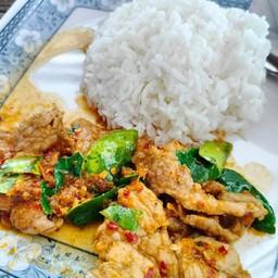 พริกแกงเนื้อสด