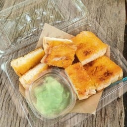 ปังปิ้งคัสตาร์ดใบเตย