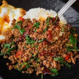 SFกระเพราเผ็ดหอมพริงแห้ง