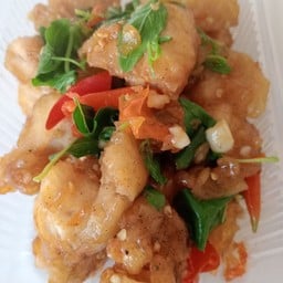 กะเพราไก่กรอบ เป็นกับข้าว